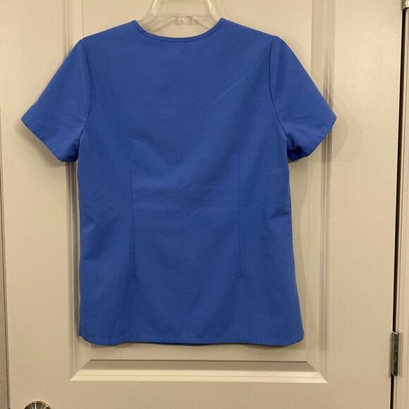 Figs scrub top size small - Picture 3 of 5